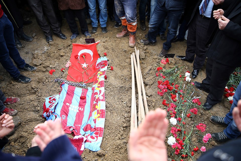 Ankara'daki saldırıda ölenlere gözyaşlarıyla uğurlama - 9