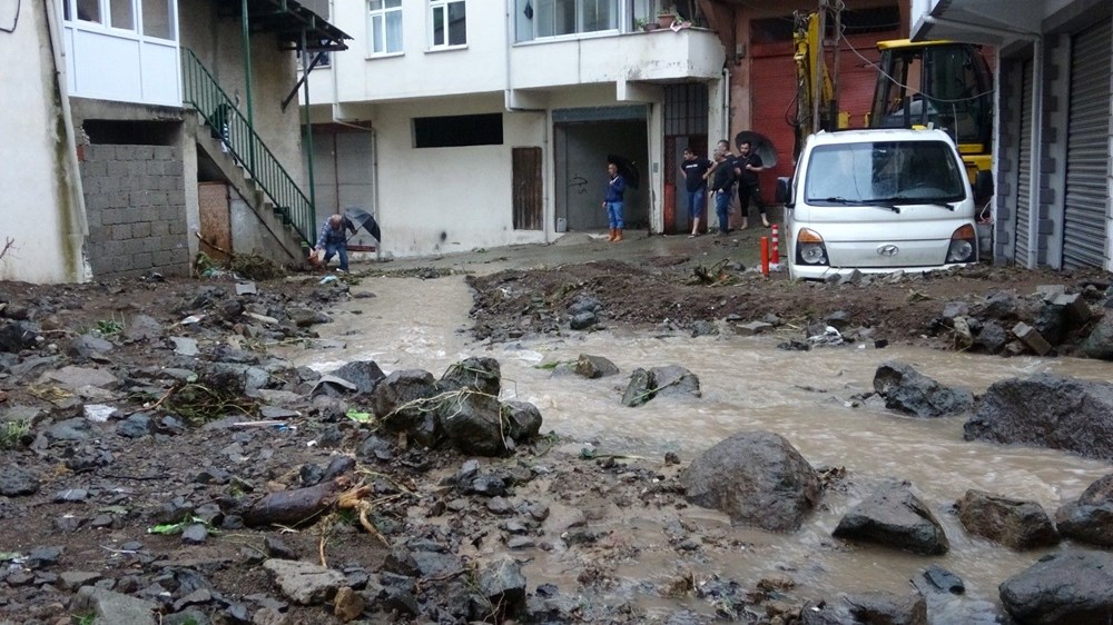 Giresun'da sel ve heyelan: Bir kişi kayıp - 3