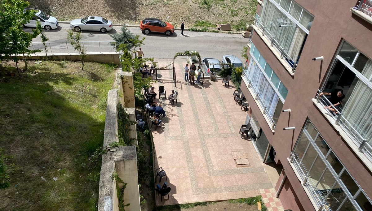 Kanser hastası, karısını öldürüp intihar etti