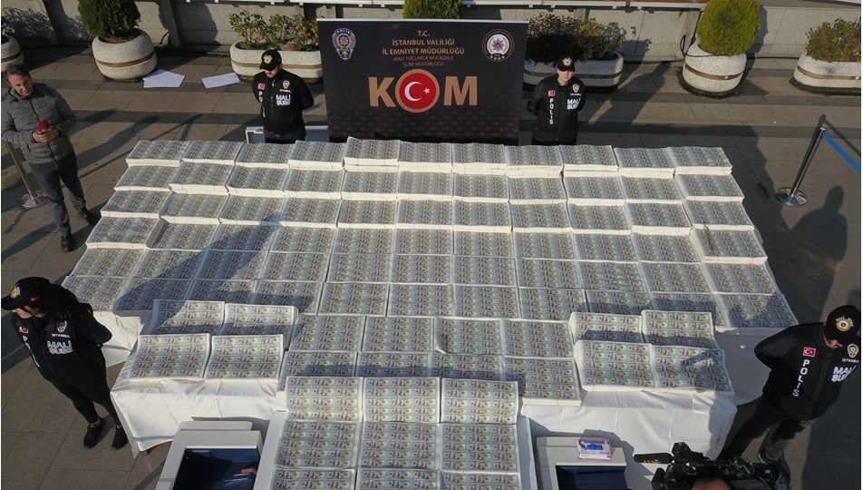 İstanbul'da 127 milyon sahte ABD doları ele geçirildi (4 tutuklama)