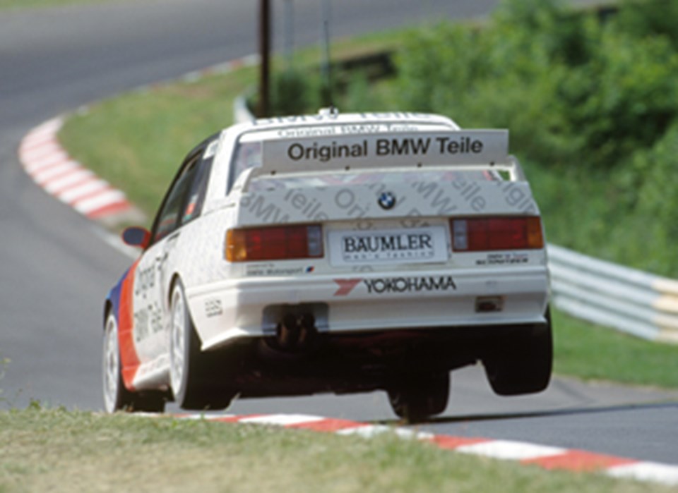 İkonik M modeli, E30 M3'ün DTM versiyonu iş başında (1991)