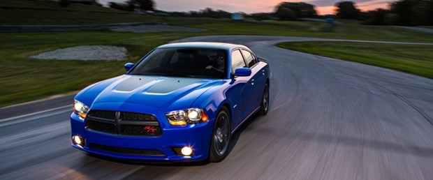 Charger Daytona ile Nascar yarışçısını anıyor