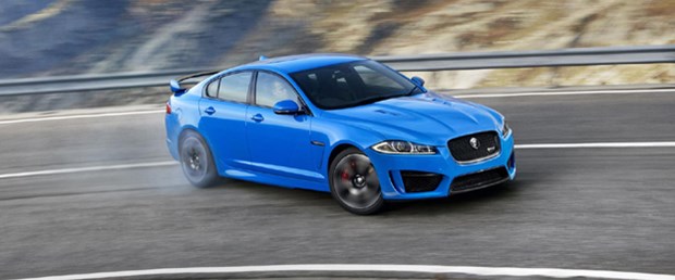 En sportif 4 kapılı Jaguar tanıtıldı