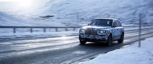 rolls royce suv.jpg