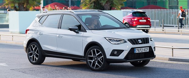 SEAT Arona.jpg