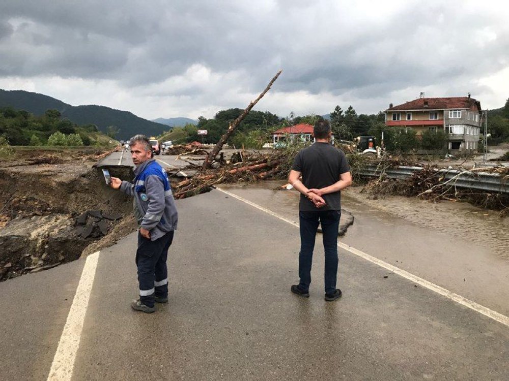 Bartın'da şiddetli yağış sel ve heyelana neden oldu - 6