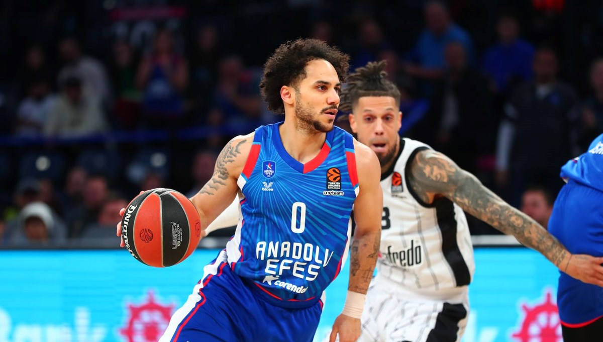 Euroleague'de Anadolu Efes'ten farklı galibiyet Euroleague'de Anadolu Efes'ten farklı galibiyet