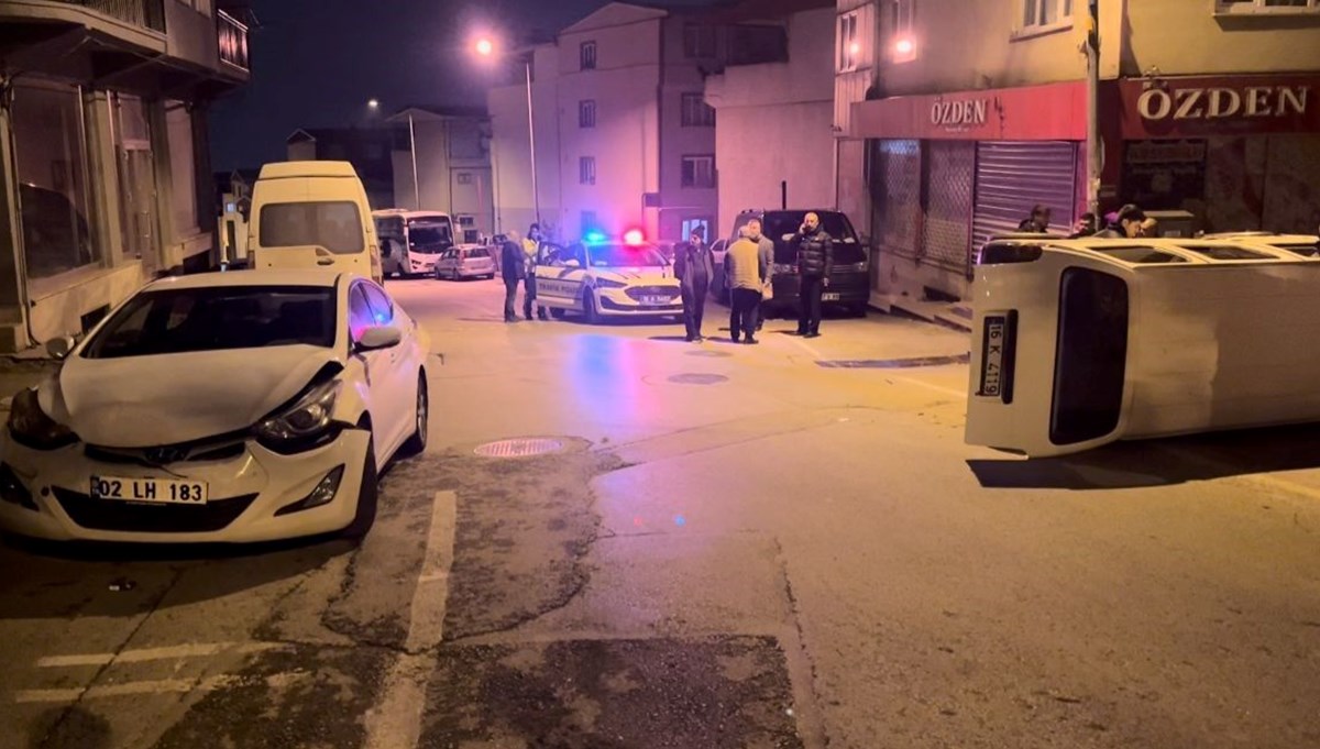 İki araç kafa kafaya çarpıştı: 3 yaşındaki bebek yaralandı İki araç kafa kafaya çarpıştı: 3 yaşındaki bebek yaralandı