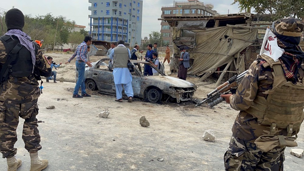 Afganistan'da son durum: Kabil Havalimanı yakınlarına roket saldırısı yapıldı - 2