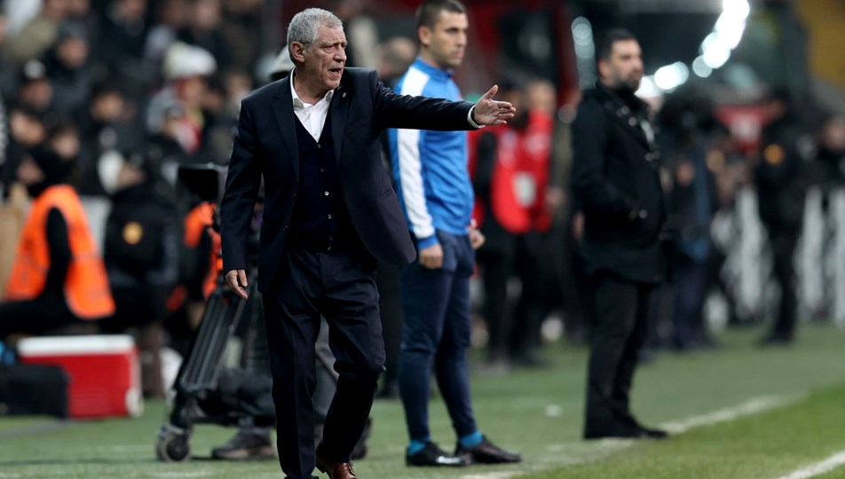 Fernando Santos: "Beşiktaş'a 2-3 oyuncu getirmeyi düşünüyoruz"
