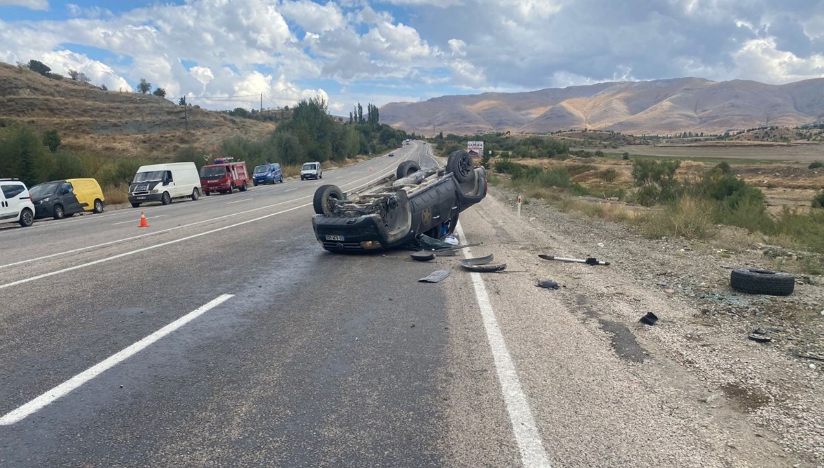 Malatya'da pikap ile otomobil çarpıştı: 3 yaralı