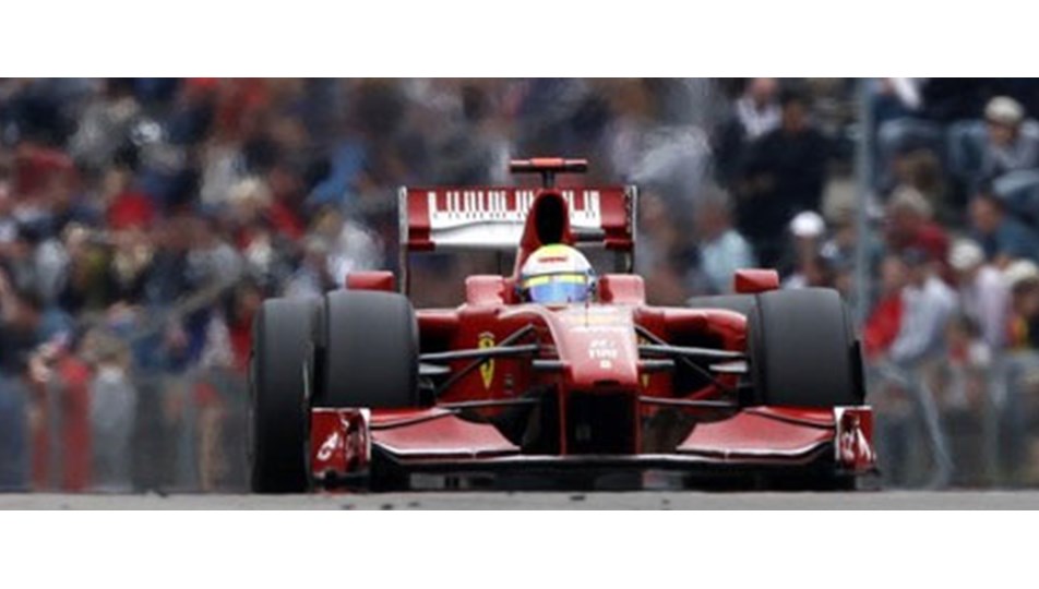 Ferrari pes etti