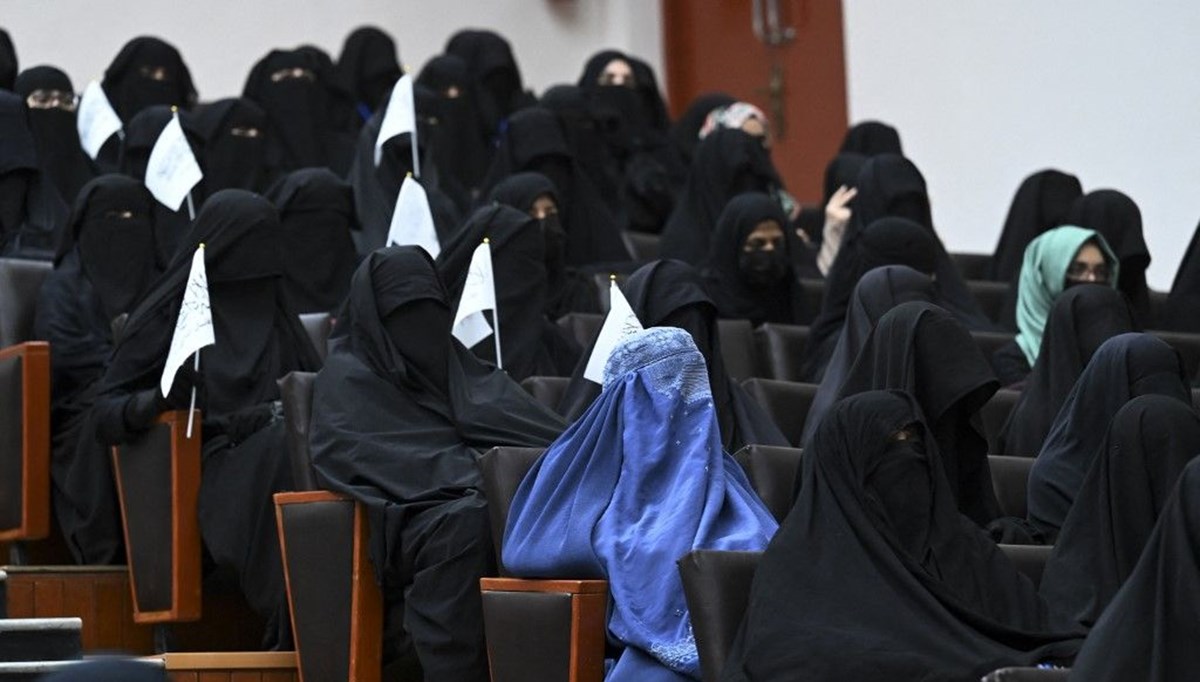 Taliban&rsquo;dan &uuml;niversitelerde karma eğitim yasağı