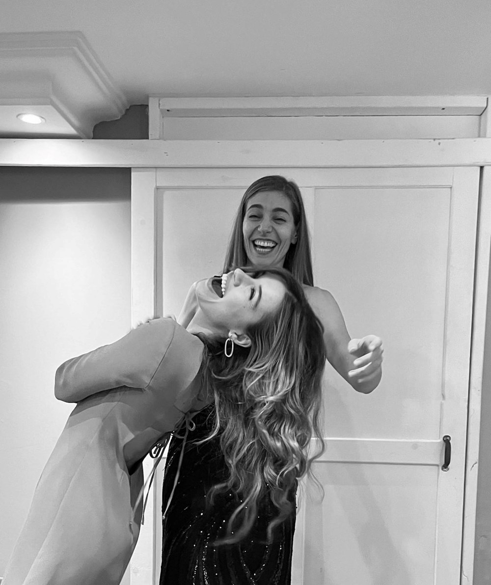 Afra Saraçoğlu paylaştı: Yalı Çapkını setinden özel kareler - 10