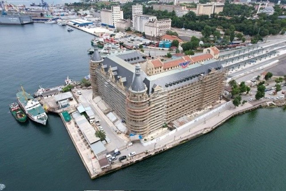 Binayı saran örtü kalktı, restorasyonun sürdüğü Haydarpaşa Garı uzun süre sonra ilk kez görüntülendi - 5