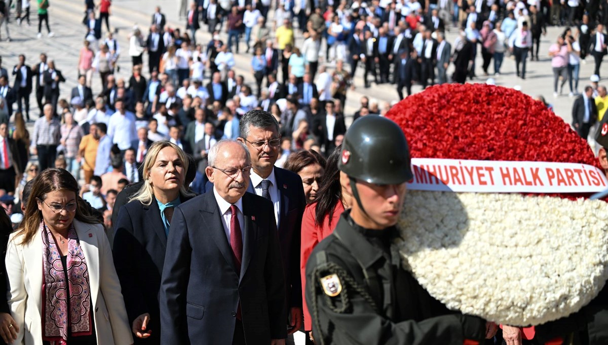 CHP 100 yaşında: Kılıçdaroğlu, Anıtkabir'i ziyaret etti