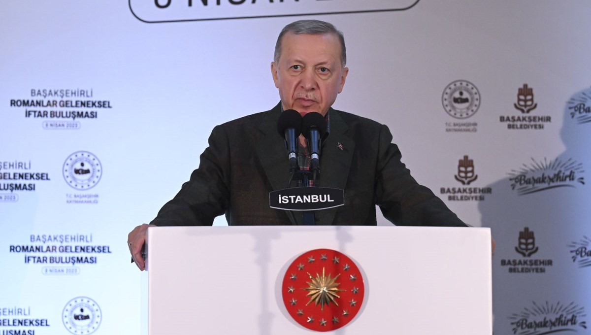 Cumhurbaşkanı Erdoğan Romanlarla iftarda bir araya geldi