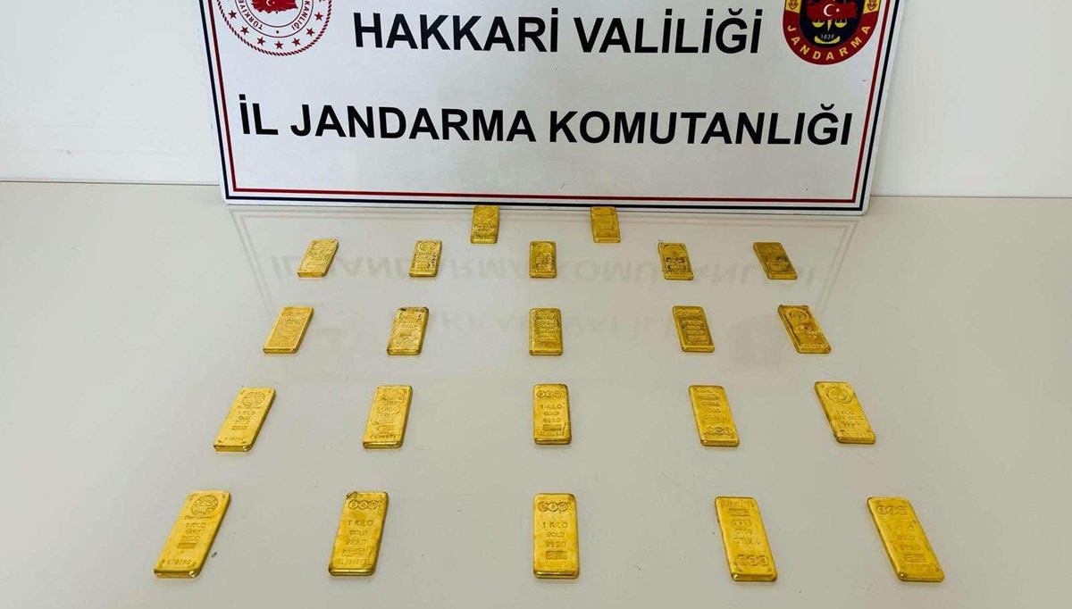 Hakkari'de 22 külçe altın ele geçirildi Hakkari'de 22 külçe altın ele geçirildi