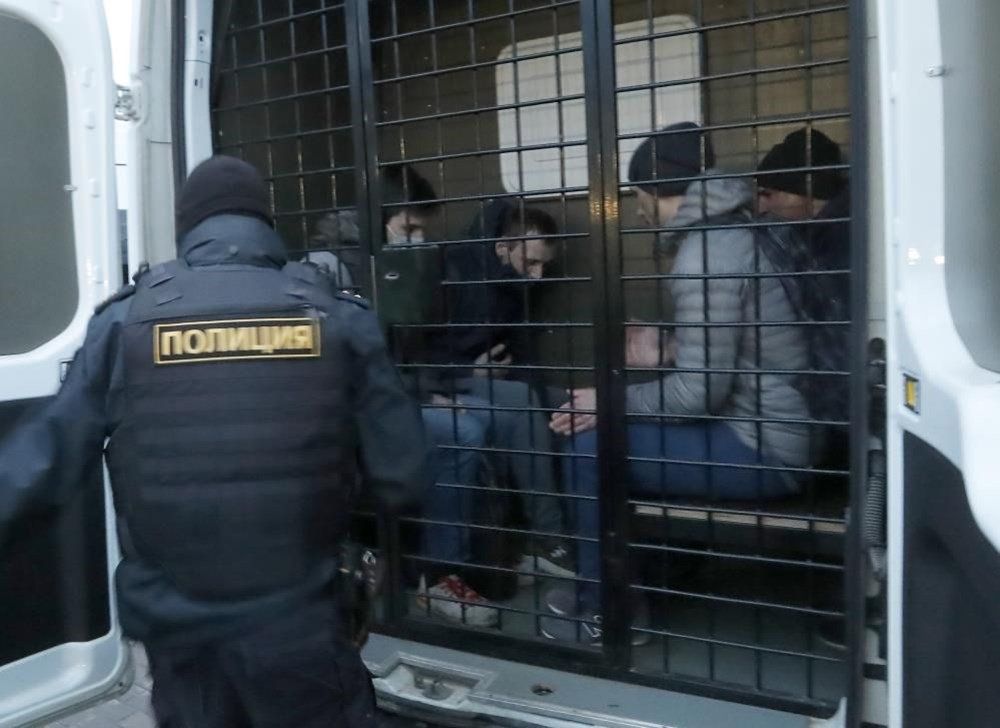 Rusya'da Navalni protestolarında gözaltı sayısı bin 400'ü aştı - 14