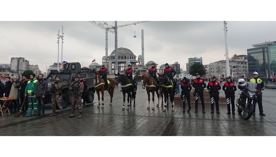 Istanbul Da Yilbasi Gecesi 39 Bin Polis Ve Bekci Gorev Yapacak Atli Polisler Ilk Kez Sokakta Ntv