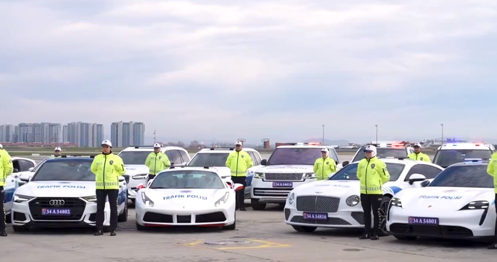 Suç örgütlerinden ele geçirilen lüks araçlar emniyete verildi - 2