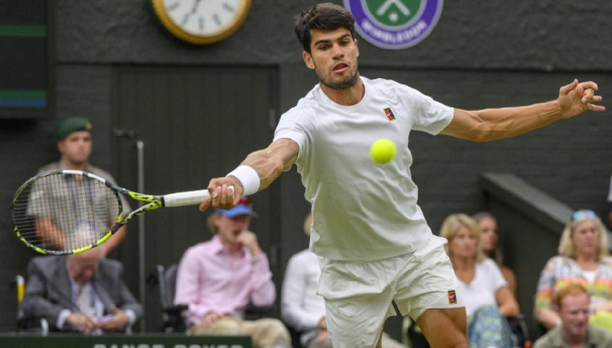 Carlos Alcaraz, Wimbledon'da finale yükseldi