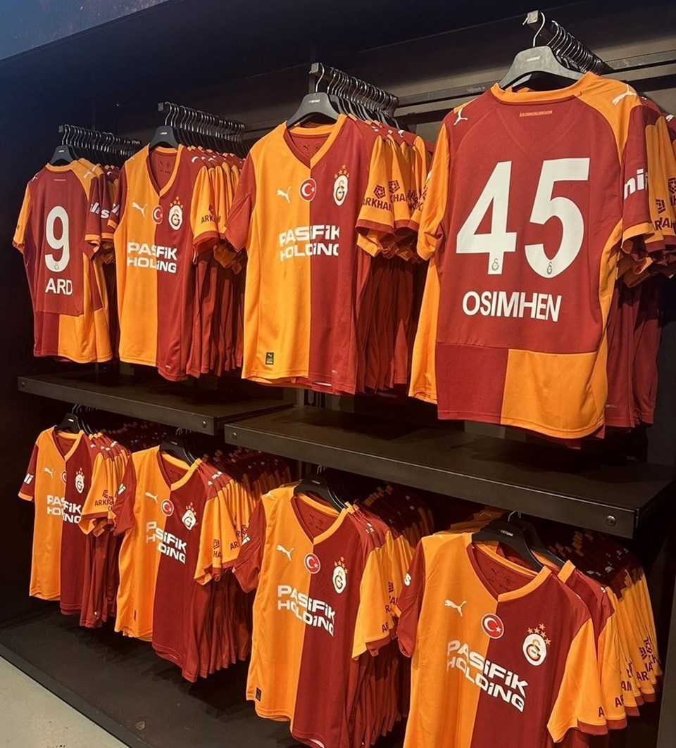 Osimhen transferinde son durum: Büyük eşik aşıldı, anlaşma sağlandı - 2