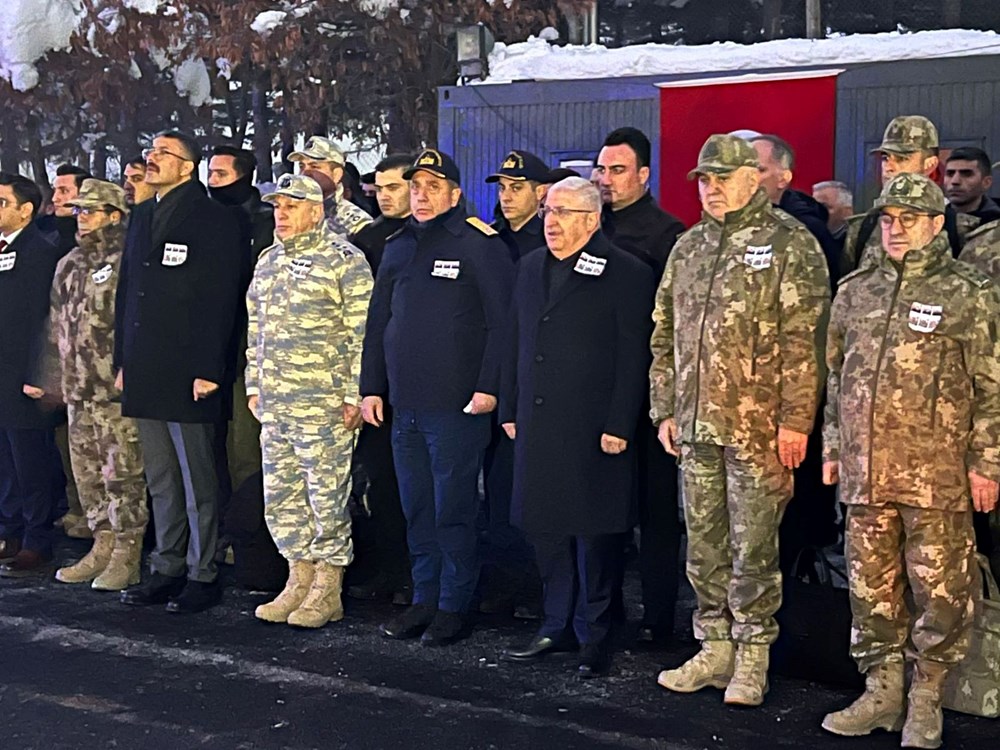 Pençe-Kilit şehitleri, Hakkari'deki törenin ardından memleketlerine uğurlandı - 2
