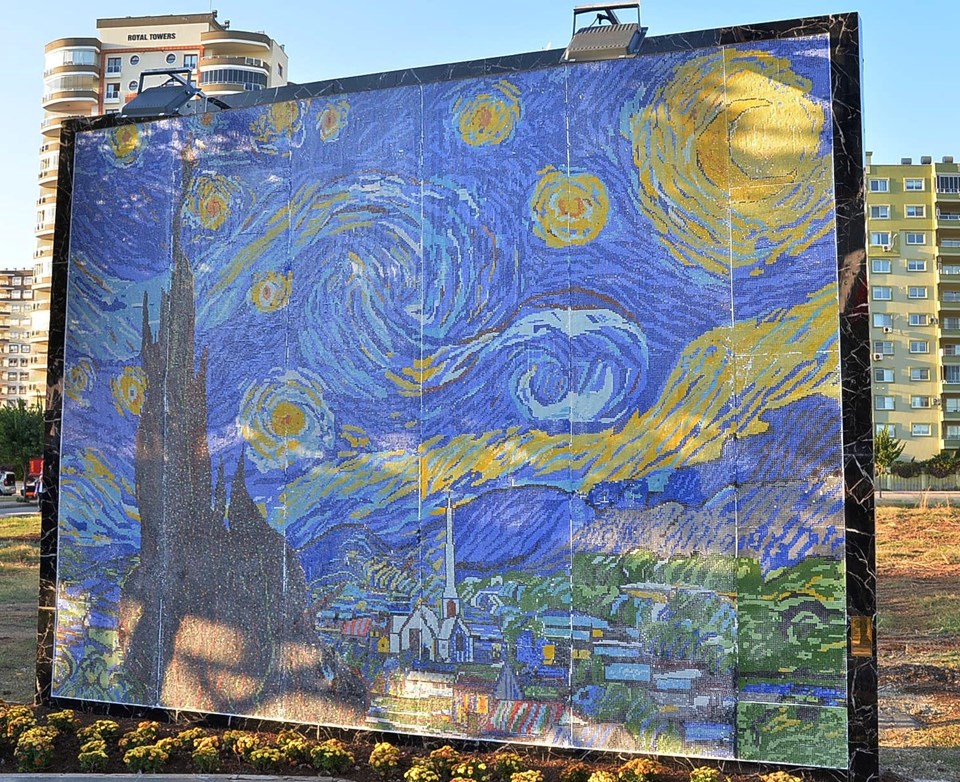 Van Gogh'un 'Yıldızlı Gece'sine mozaikli yorum - 1