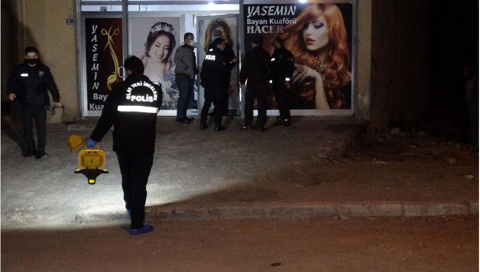 Kadınlar gününde boşanma aşamasındaki eşini öldüren Afgan koca tutuklandı