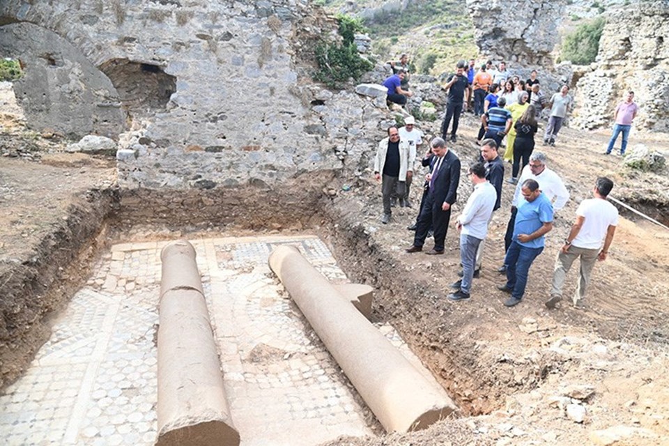Mersin'deki Anemurium Antik Kenti'nde Roma Dönemi kadın heykeli bulundu - 2