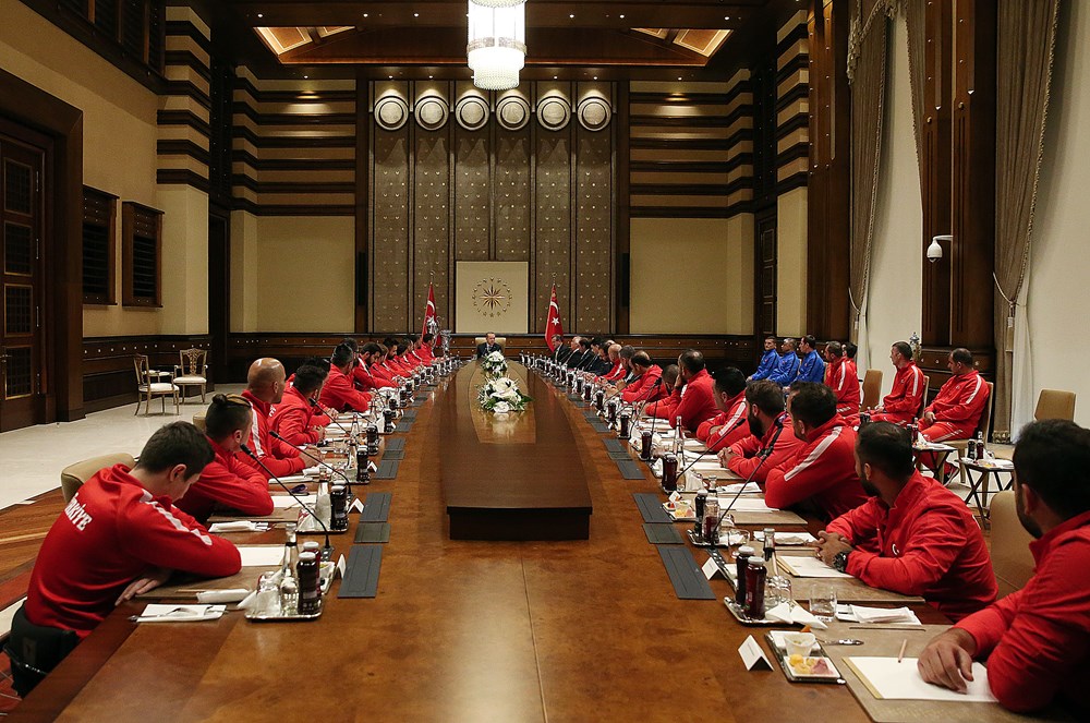 Cumhurbaşkanı Erdoğan, Ampute Futbol ile Tekerlekli Cumhurbaşkanı Erdoğan, Ampute Futbol ile Tekerlekli