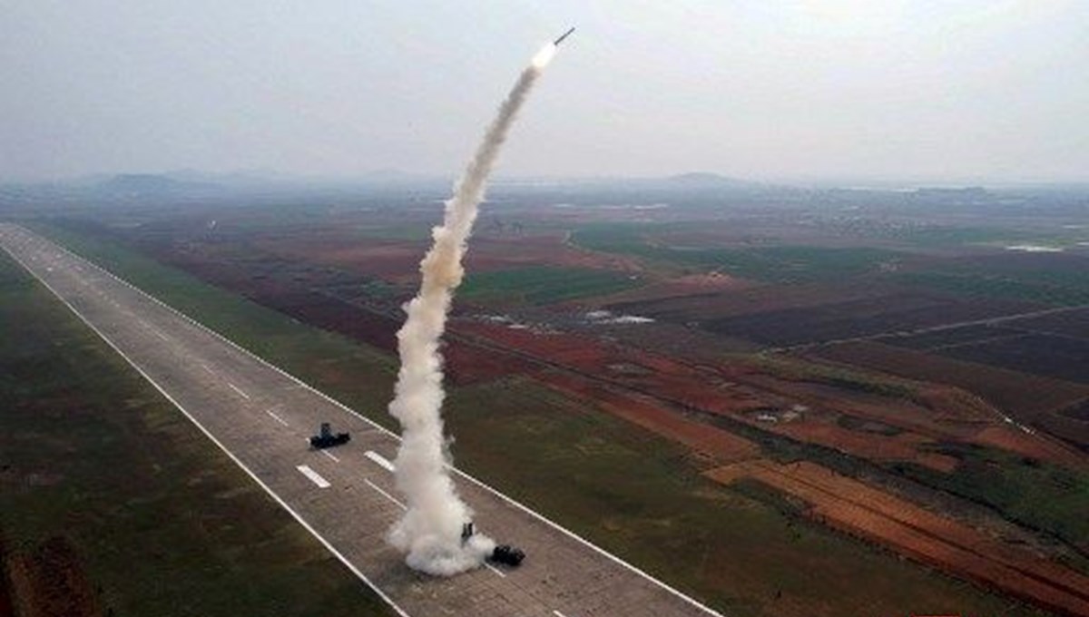 Güney Kore ve Japonya duyurdu: Kuzey Kore doğu kıyısına balistik füze fırlattı Güney Kore ve Japonya duyurdu: Kuzey Kore doğu kıyısına balistik füze fırlattı