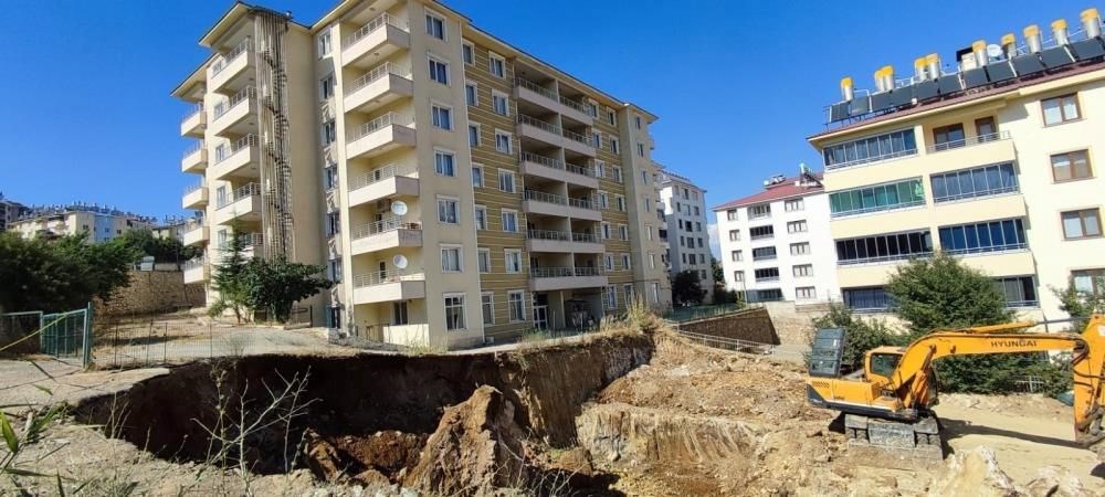 Doğalgaz borusu patladı, binalar boşaltıldı - 3