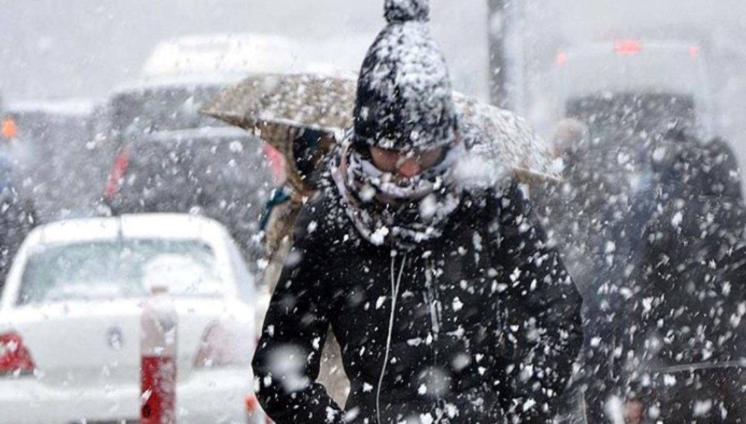 Kar yağarken gök gürlemesi neden olur?