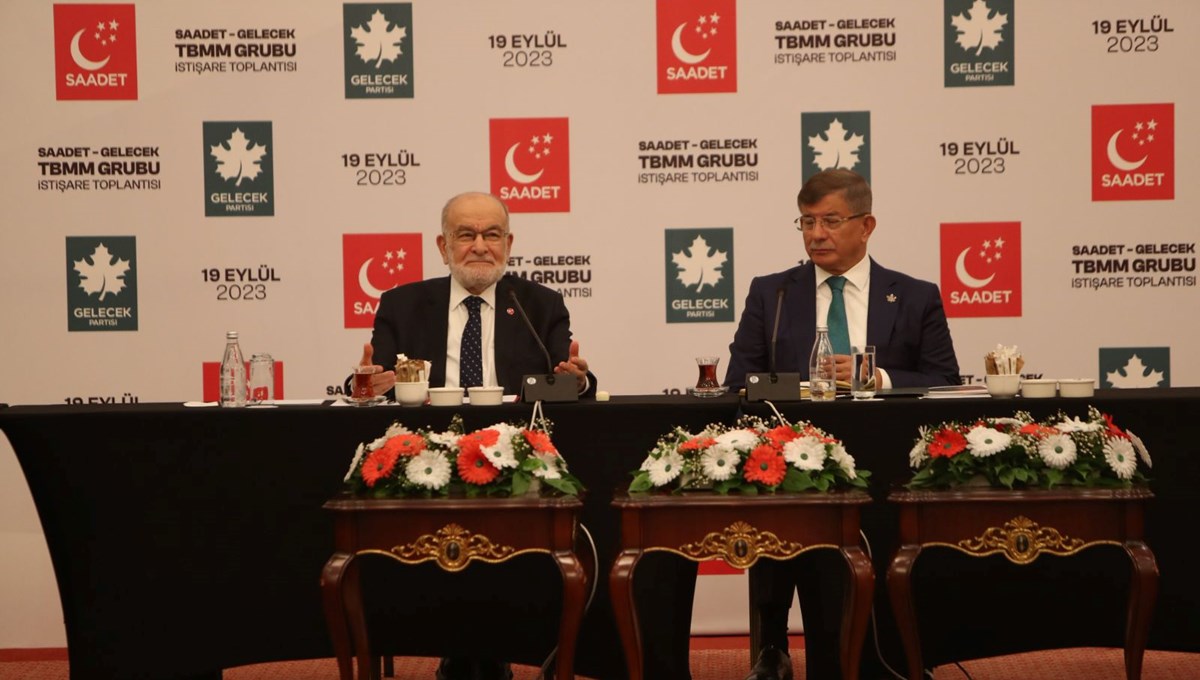 Karamollaoğlu ve Davutoğlu'ndan yerel seçimlerde 'iş birliği' açıklaması