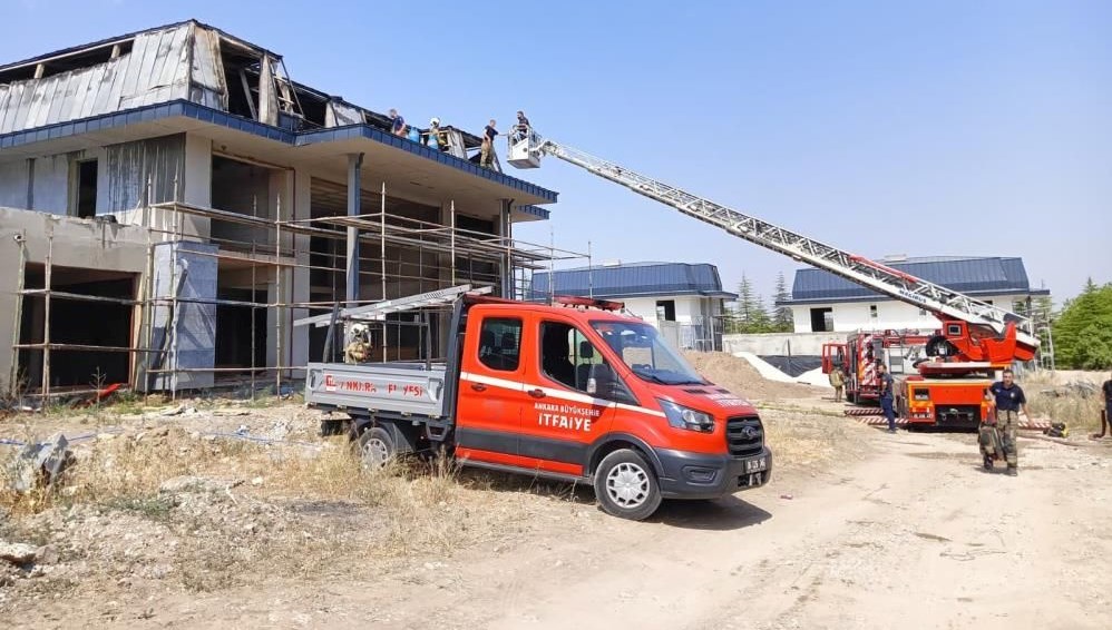 Ankara Gölbaşı'nda korkutan yangın