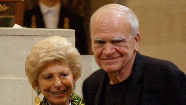 Ünlü yazar Milan Kundera'ya vatandaşlığı 40 yıl sonra iade edildi