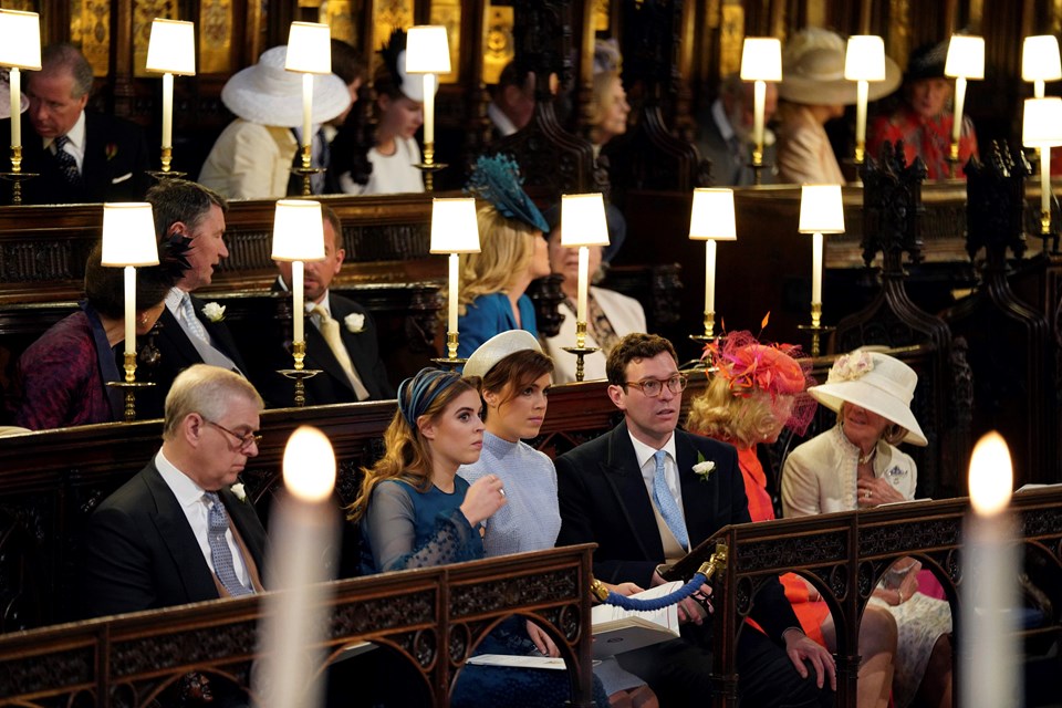 Prens Andrew kızının düğününde koltuk satmakla suçlanıyor - 1