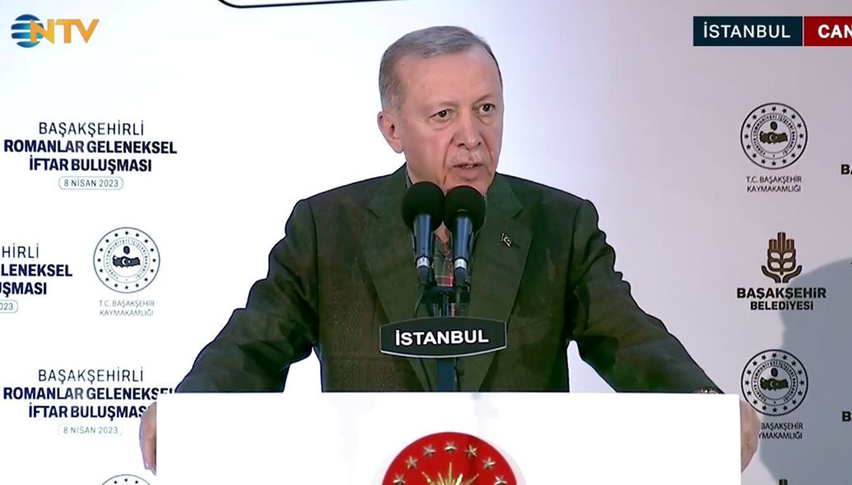 Cumhurbaşkanı Erdoğan Romanlarla iftarda bir araya geldi