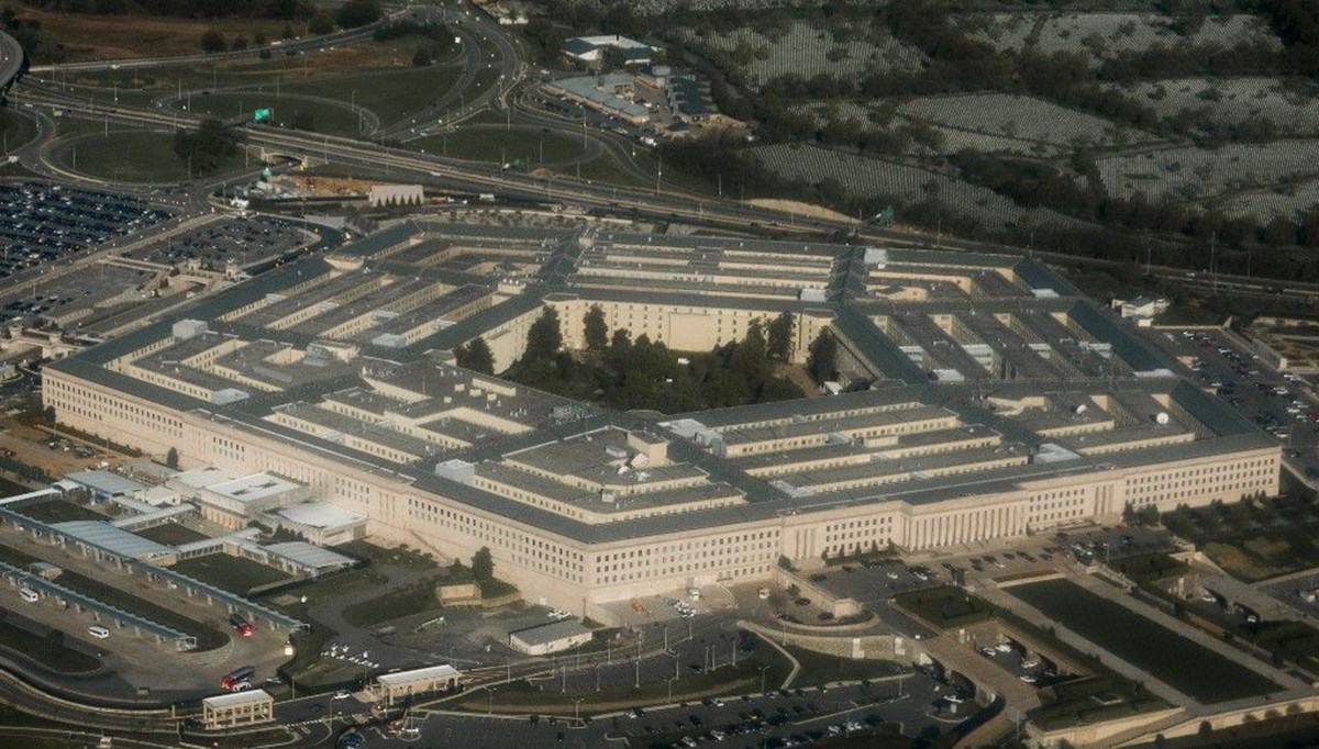Pentagon'dan füze itirafı