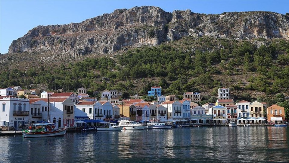 Yunan uzmanlardan Atina'ya eleştiri: Adalara yüzde 100 yetki alanı mümkün değil - 3