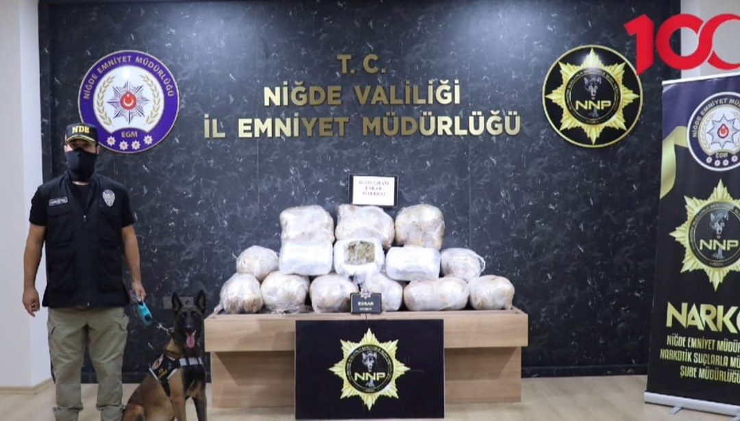 Polisin durdurduğu TIR'dan 86 kilo 950 gram esrar ele geçirildi