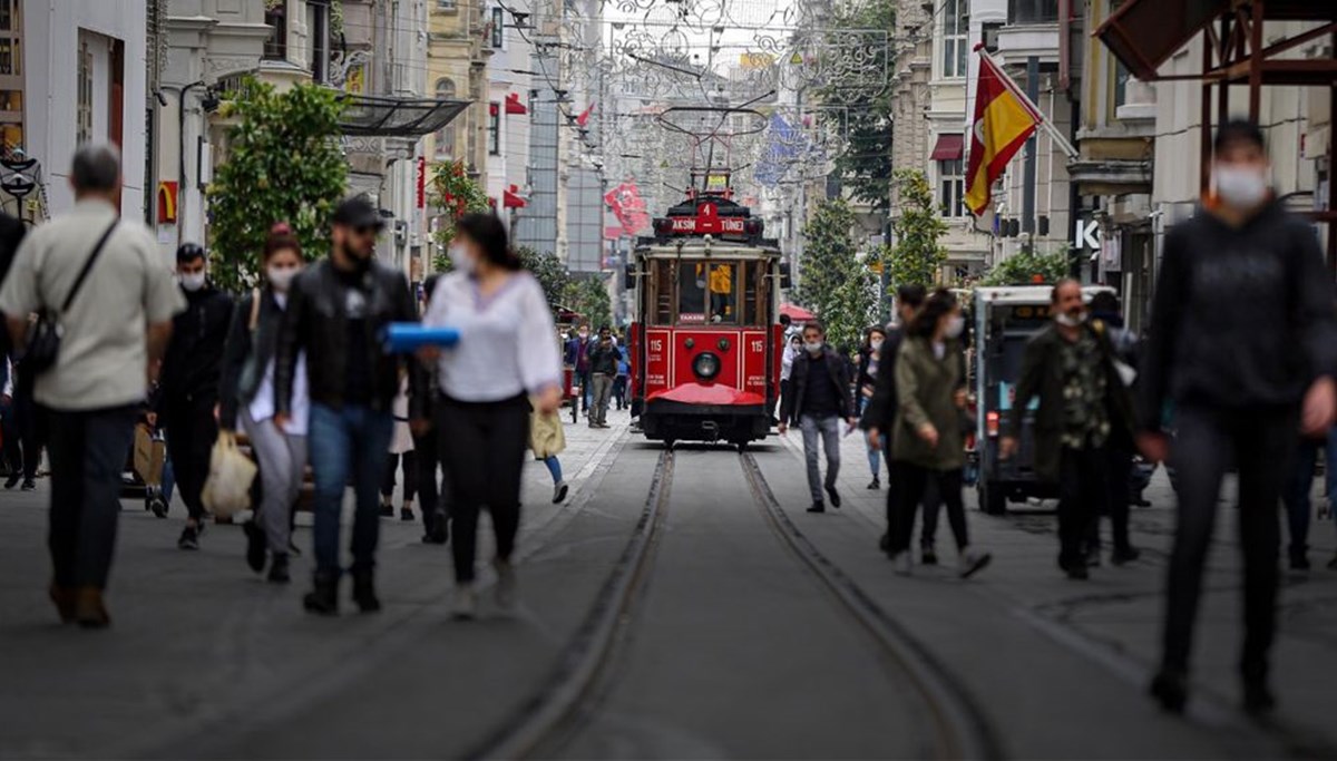 Maske takmamanın getirdiği idari ve cezai sorumluluklar neler? (Hukukçu Rezan Epözdemir NTV'de anlattı)