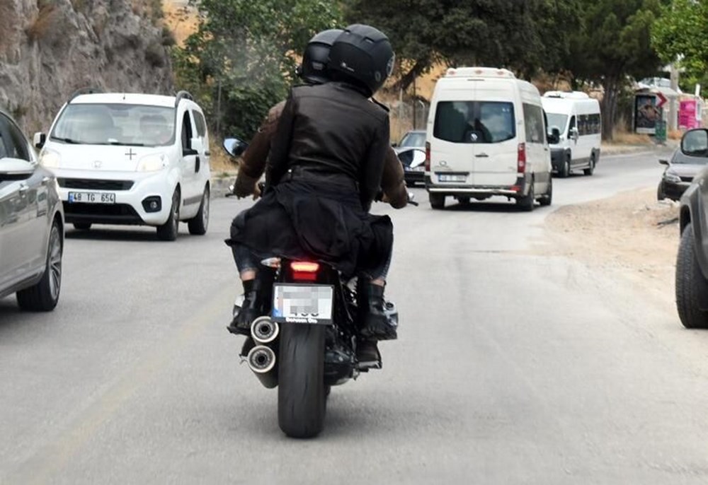 Sıla ile İlker Kaleli ilk kez birlikte görüntülendi: Motosikletle Bodrum turu - 2