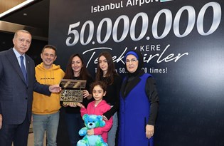 Istanbul Havalimani Nda Pankartla Yolcu Karsilama Sona Erdi Ntv