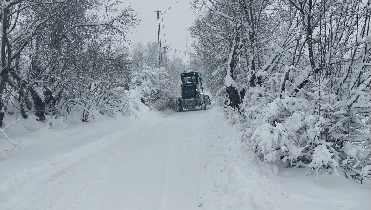 Elazığ’da 162 köye ulaşım kapandı