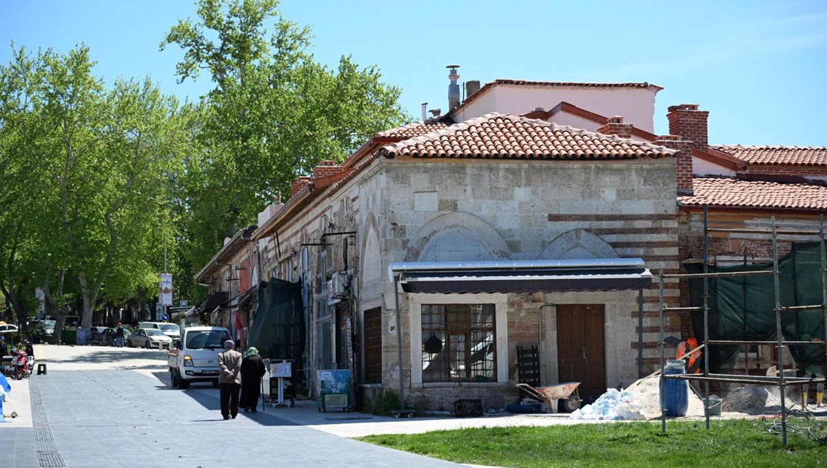 Edirne'deki 15'inci yüzyıl yapıları yenileniyor Edirne'deki 15'inci yüzyıl yapıları yenileniyor