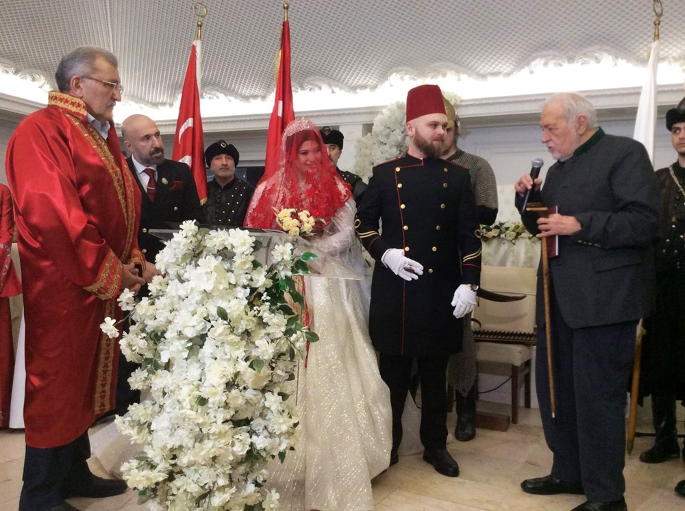 Abdülhamid'in torunlarından düğün açıklaması: Atatürk ve Cumhuriyete karşı açıklamaları onaylamıyoruz - 5