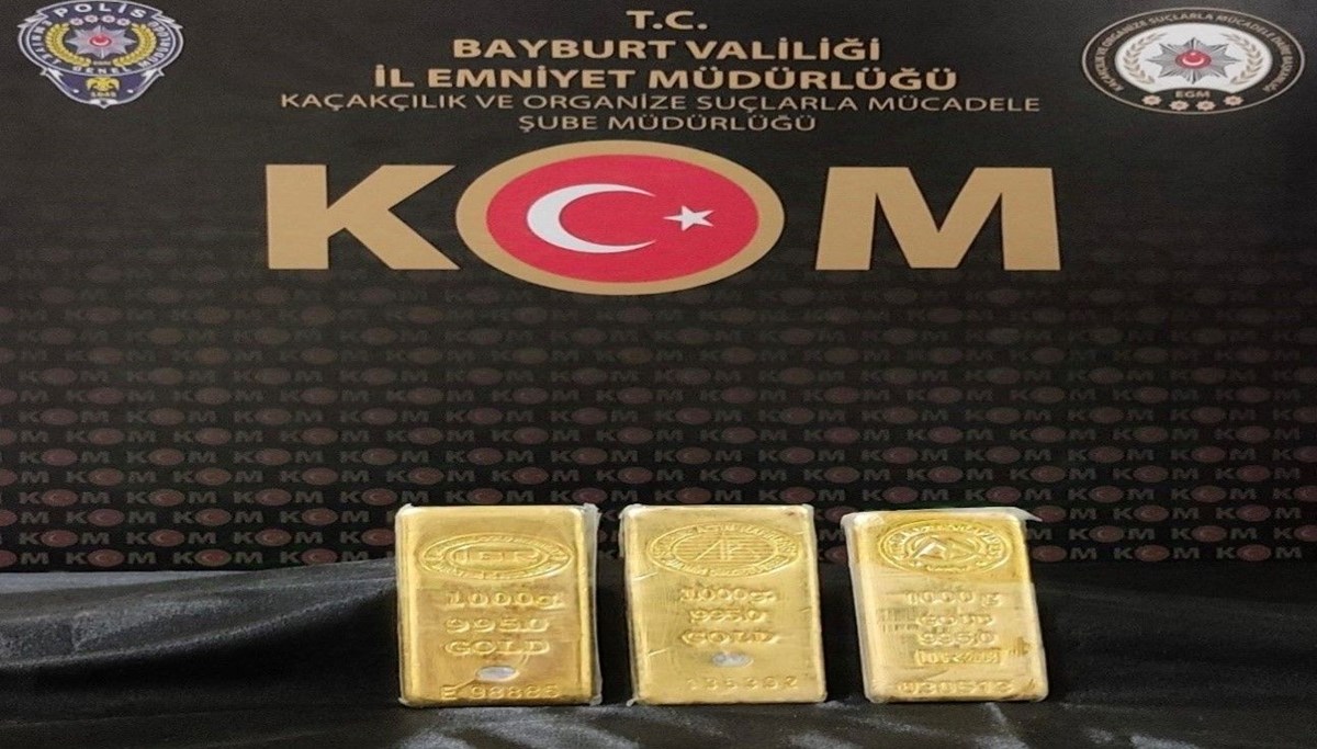 Polisler yol uygulamasında durdurdu! 10 milyon lira değerinde 3 külçe altın bulundu